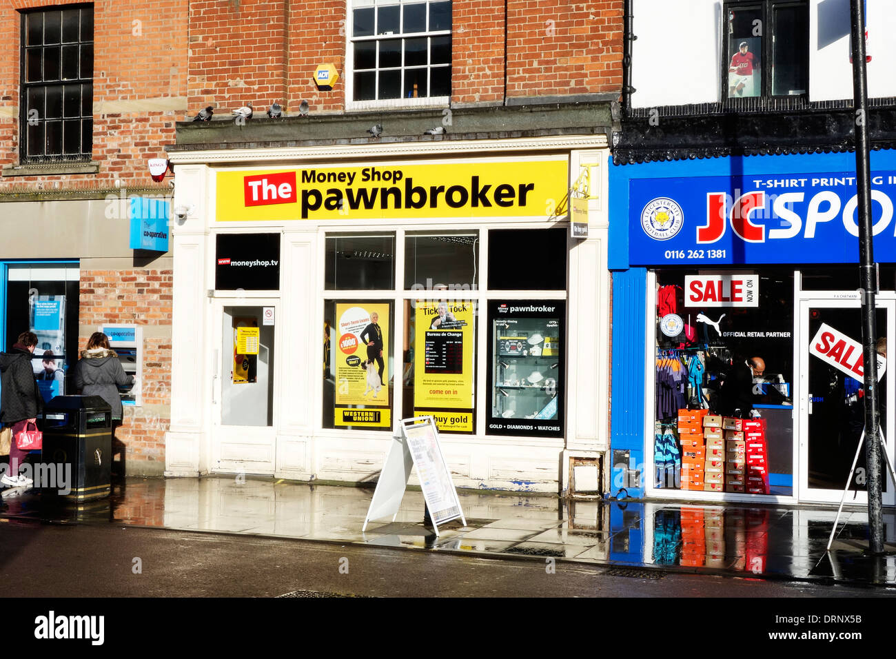 Der Pfandleiher Geld Shop Store in Leicester, UK. Stockfoto