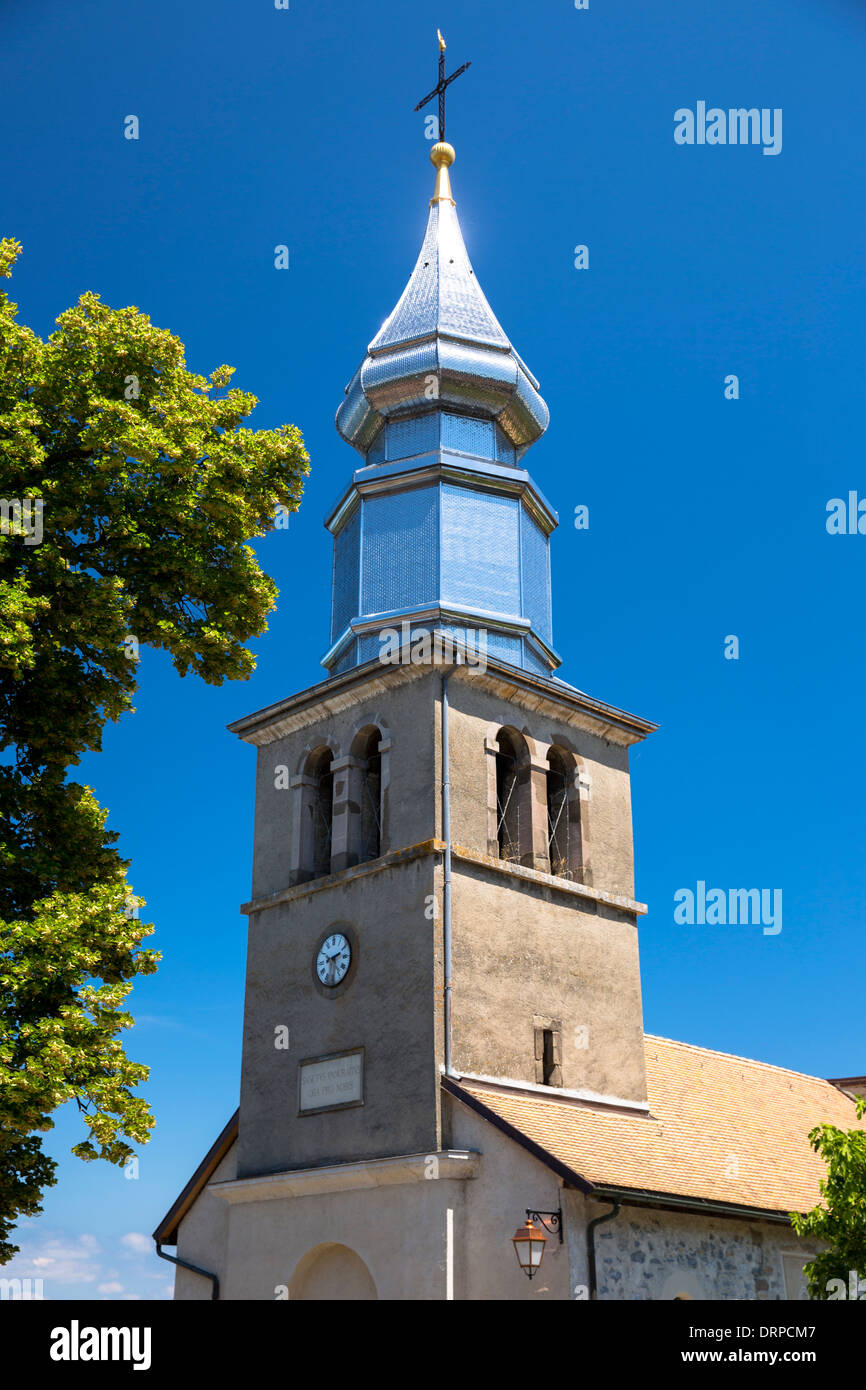 Saint-Pancrace Yvoire Kirche im alten Stadtteil von Yvoire von Lac Léman, Genfersee, Frankreich Stockfoto