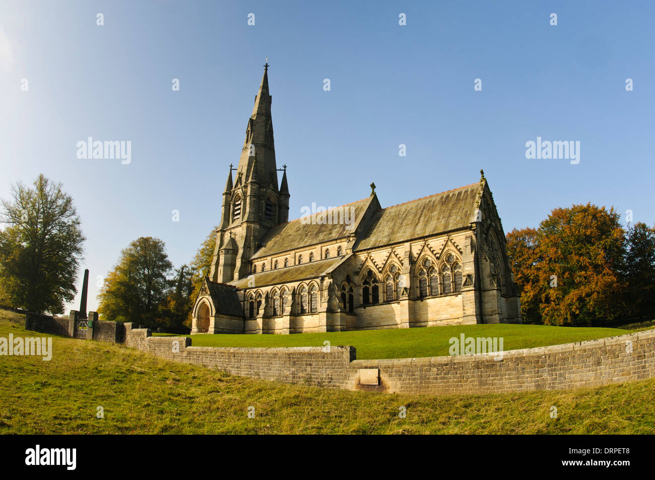 Str. Marys Kirche im Studley Royal, in der Nähe von Ripon, Nordyorkshire. Oktober. Stockfoto