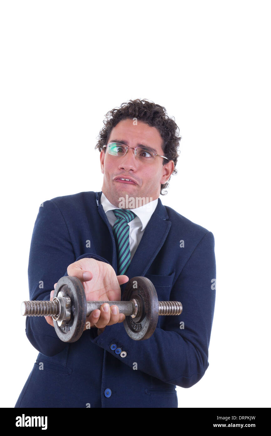 schwache Nerd Mann in Anzug eine Gewicht heben mit Ausdruck Stockfoto