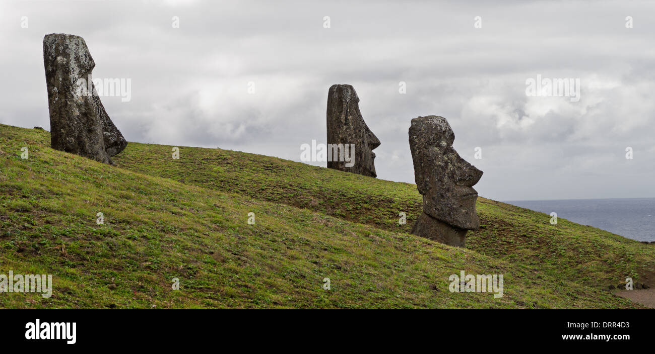 Chile. Blick auf die Steinstatuen Moai "Osterinsel" Köpfe Stockfoto