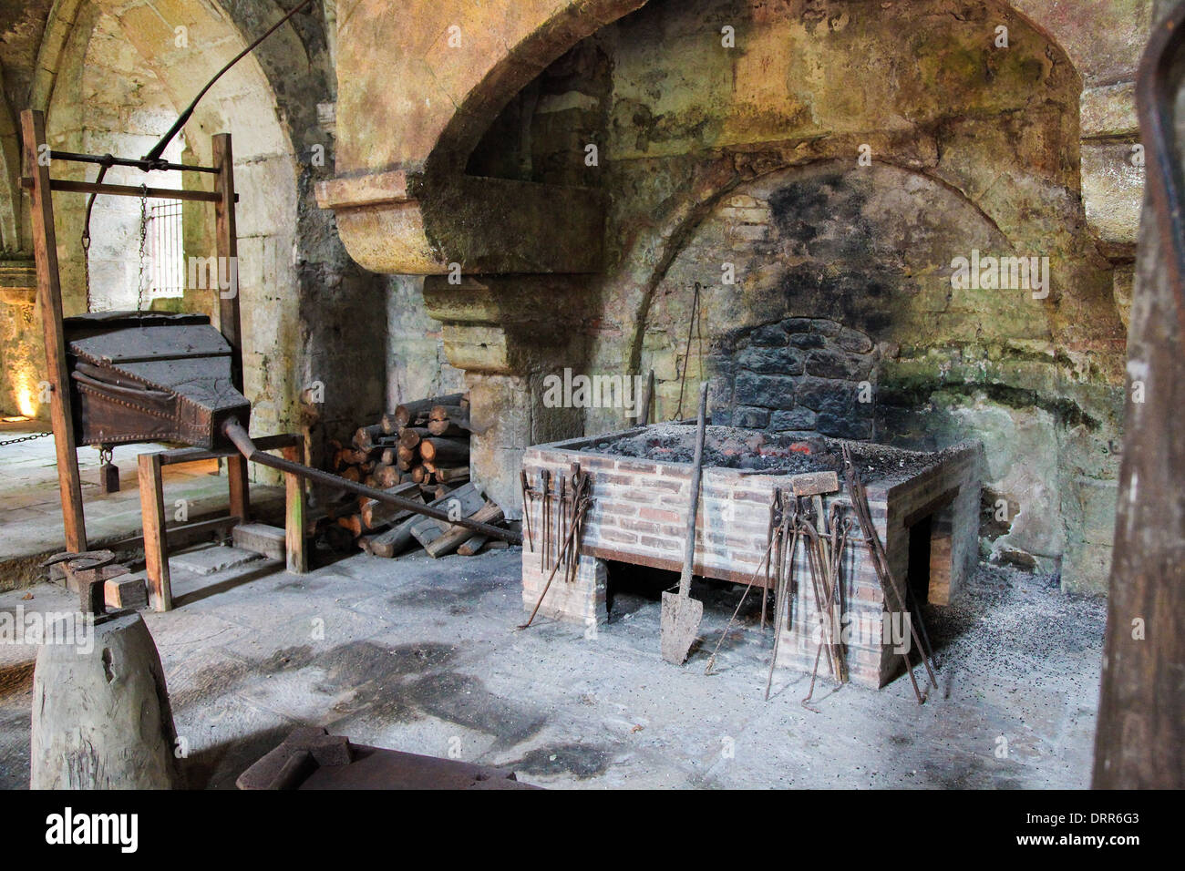 Mittelalterlichen Kamin in der Abtei von Fontenay, Burgund, Frankreich. Stockfoto
