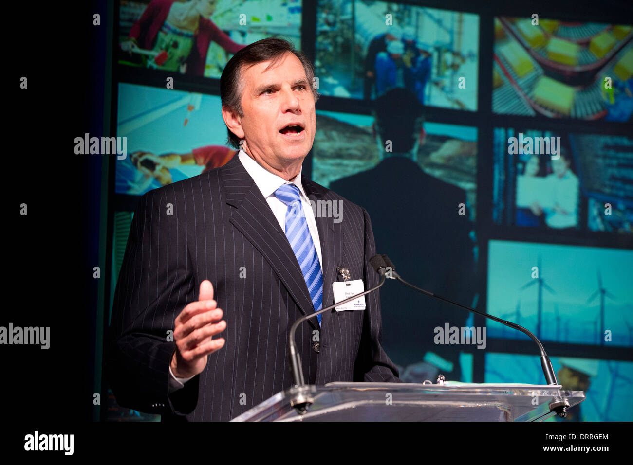 Emerson CEO David Farr spricht bei der Eröffnung des Unternehmens Innovations Center in Round Rock, Texas. Stockfoto