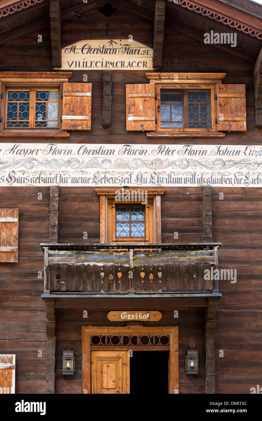 Gasthof Gotschna Restaurant, 19. Jahrhundert gebaut 1841 in Serneus in der Nähe von Klosters in Graubünden Region, Schweiz Stockfoto