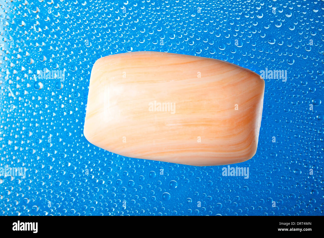 Seife auf blauem Hintergrund abstrakt Stockfoto