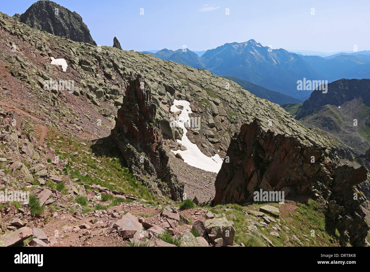 Die Lagorai Berggruppe. Porphyrgestein in der Nähe des Cima Cece Peaks. Trentino. Italienische Alpen. Europa. Stockfoto