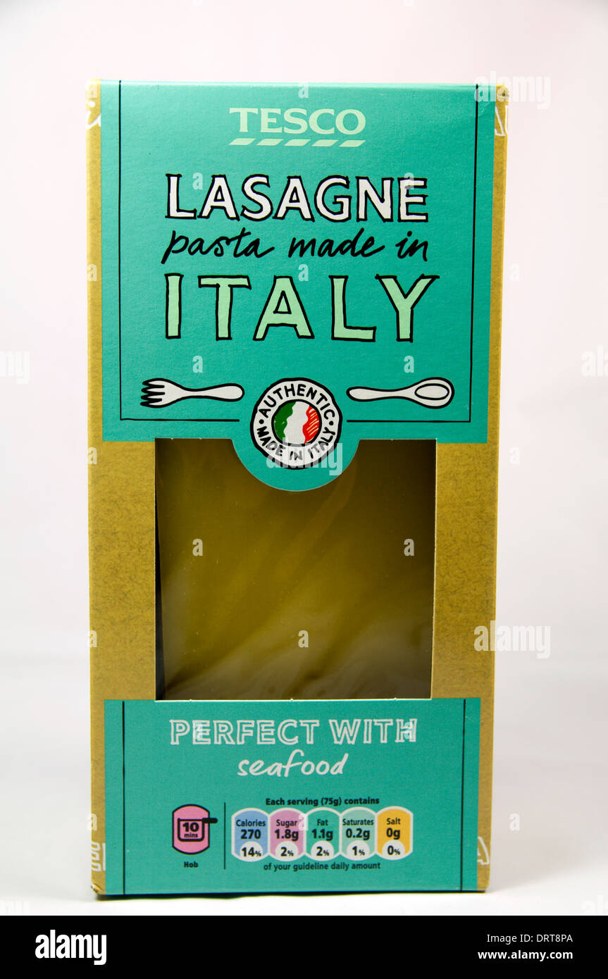 Box mit Tesco Lasagneblätter. Stockfoto