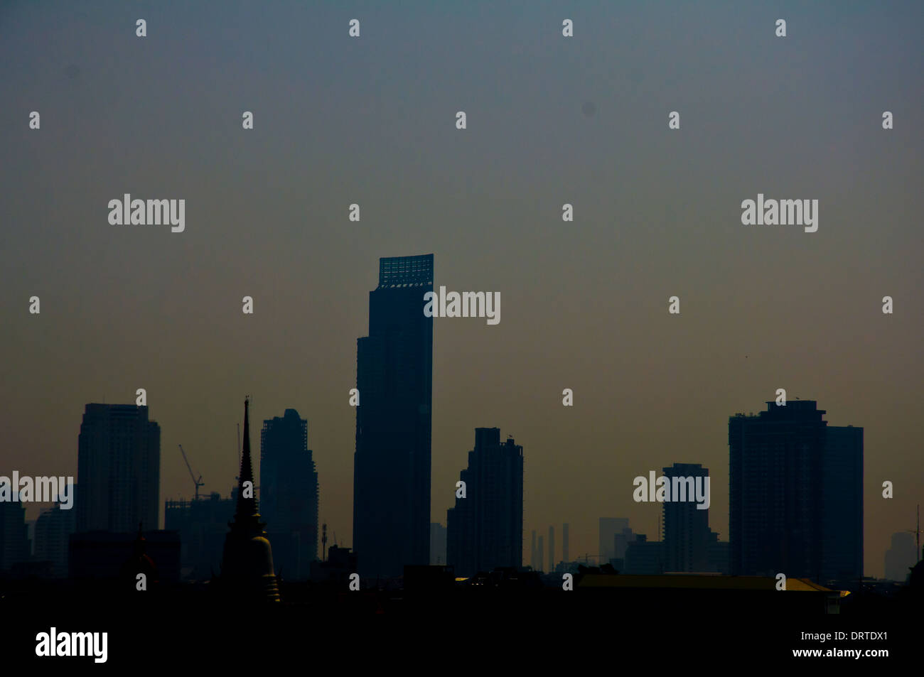 Silhouette des Gebäudes in Bangkok Thailand Stockfoto