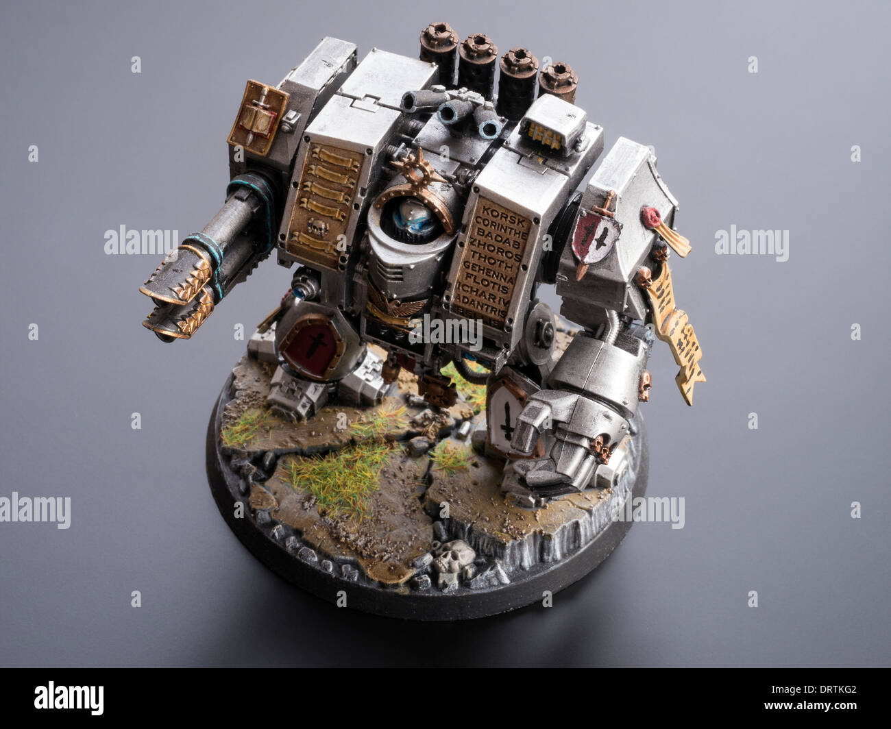 Space marine ehrwürdige Dreadnought Grey Knight Games Workshop handbemalte Warhammer 40.000 Miniatur Figur Stockfoto