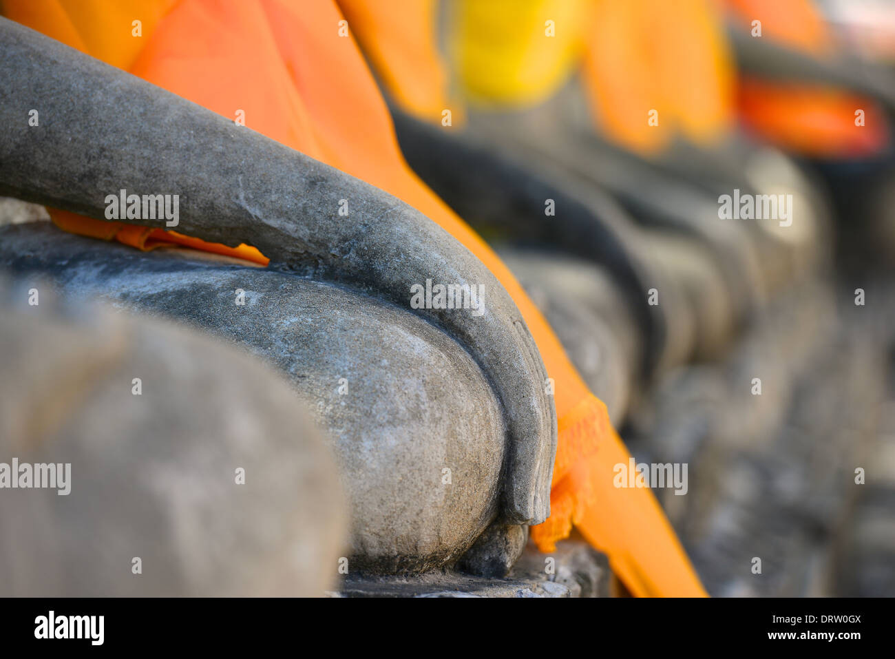 Status der Buddha am Wat Yai Chaimongkol in Ayutthaya, Thailand Stockfoto