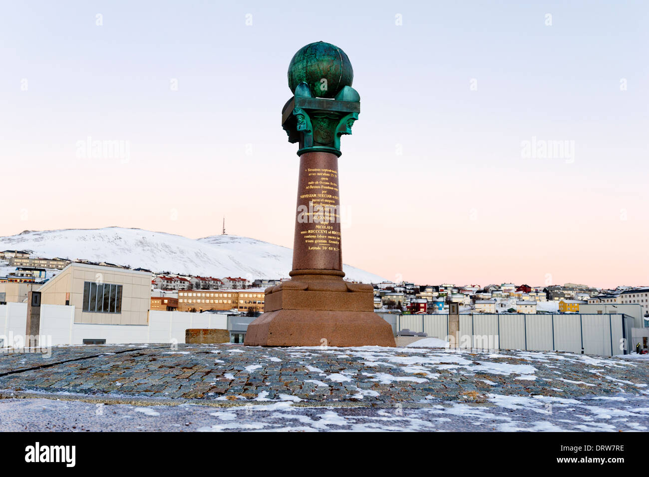 Die Meridian-Denkmal, Fuglenes, Hammerfest, Finnmark, Norwegen. UNESCO-Weltkulturerbe Stockfoto