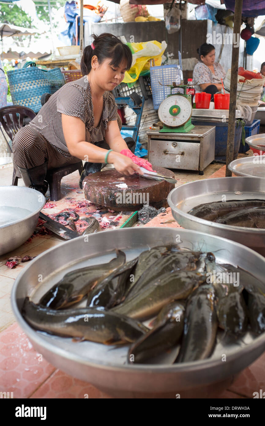 Fischhändler in Thai Bing Markt Ho Chi Minh City Stockfoto