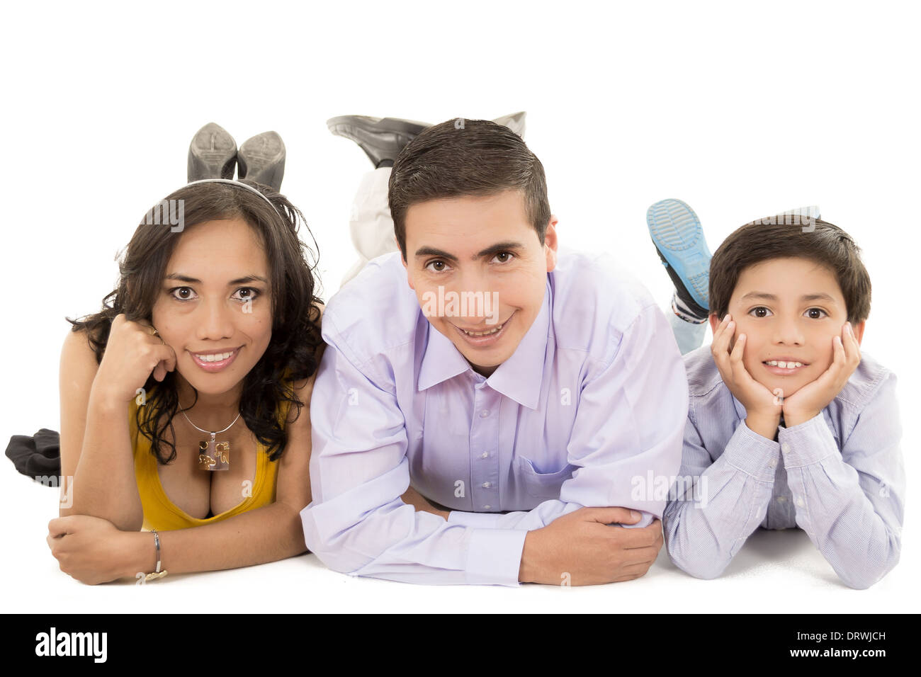 Glücklich Latino Familienporträt - auf einem weißen Hintergrund isoliert Stockfoto