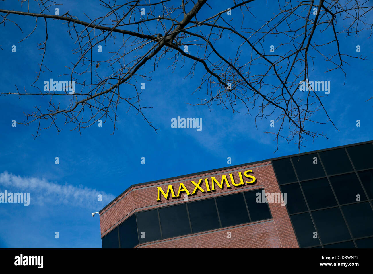 Das Hauptquartier der Bundesrepublik Auftragnehmer Maximus auf 2. Februar 2014 in Reston, Virginia. Das Unternehmen, das den Zuschlag für das Callcenter für Heathcare.gov laufen hat ist derzeit von mehreren seiner Call Center-ArbeiterInnen verklagt, die behaupten, dass sie zu Unrecht verweigert wurde, Bezahlung von Überstunden. Stockfoto