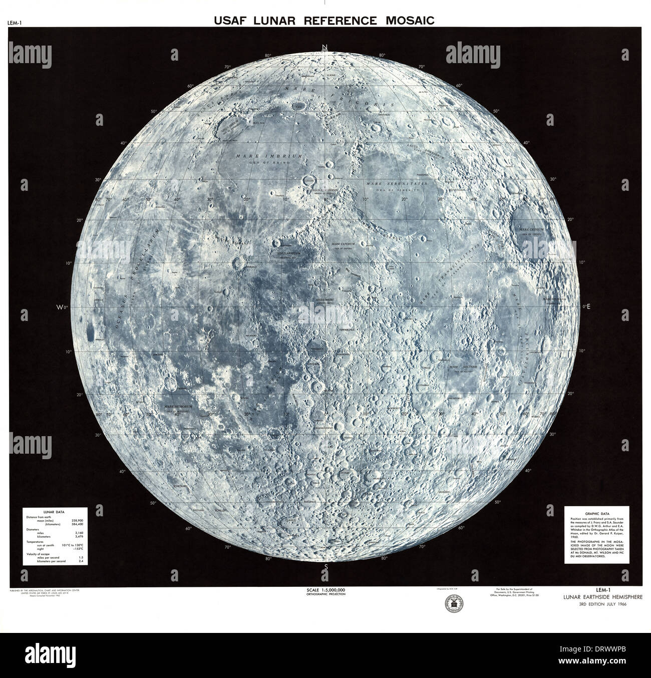 Vereinigte Staaten Luftwaffe Lunar Referenz Mosaik Karte 1962 Skala 1:5000000 Orthographische Projektion zeigt Perinatalmedizin Hemisphäre Stockfoto