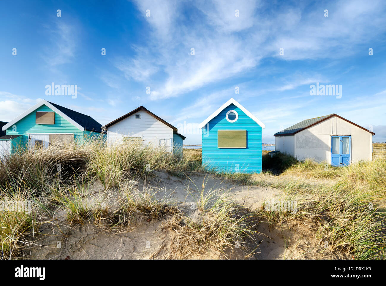 Strandhütten auf Mudeford Landzunge in der Nähe von Christchurch in Dorset Stockfoto