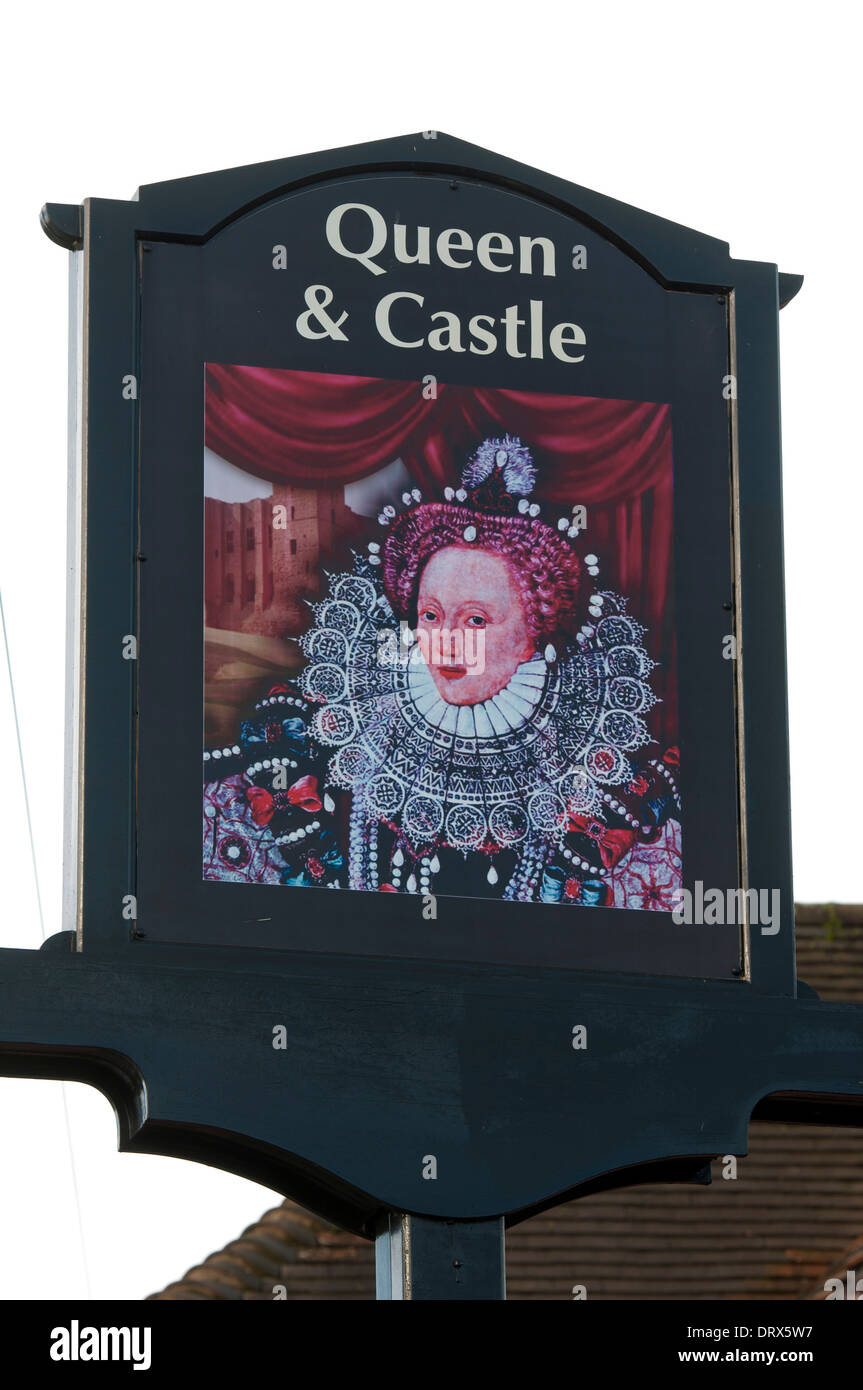 Die Königin und Schloss Pub Schild, Kenilworth, Warwickshire, England, UK Stockfoto