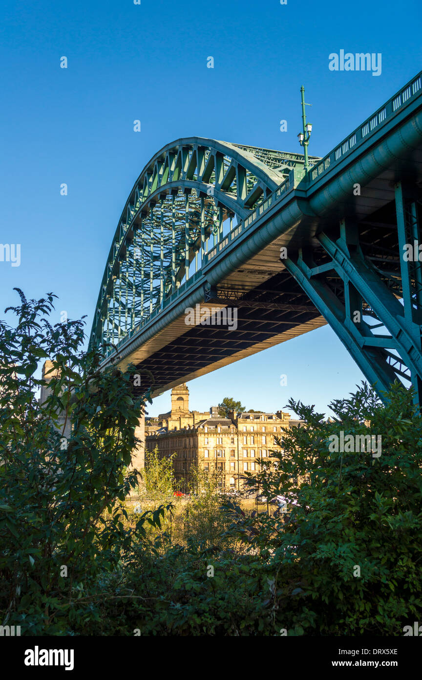 Tyne Brücke über den River Tyne, Gateshead und Newcastle, UK beizutreten. Stockfoto