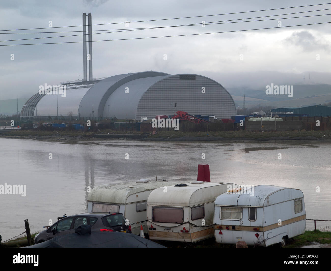 Newhaven Verbrennungsanlage gesehen über die Ouse-Mündung Stockfoto