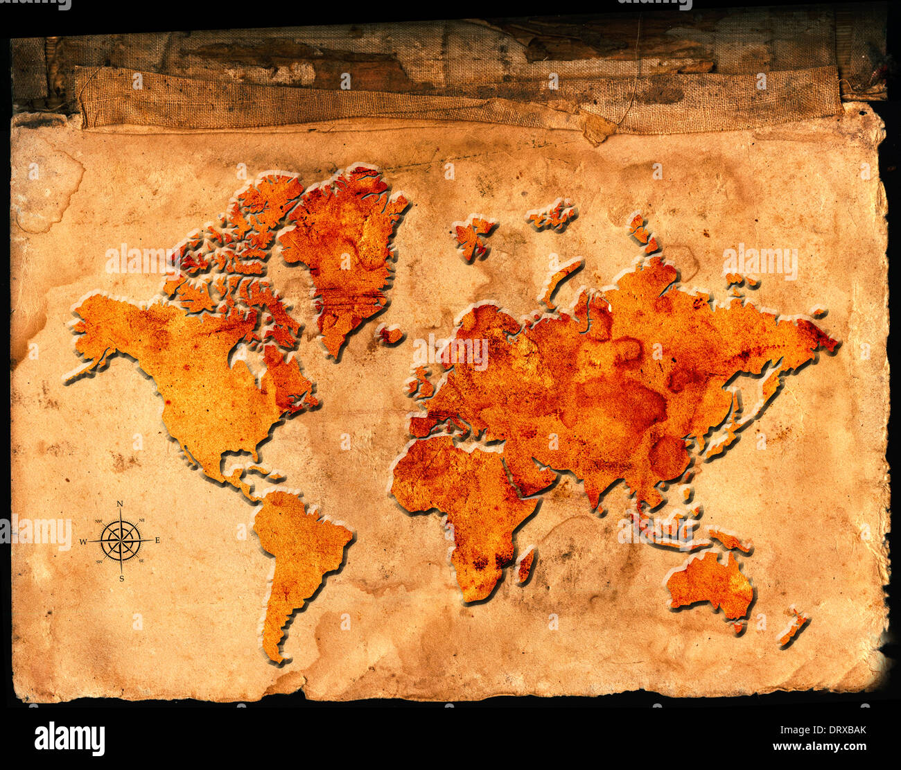Antike Landkarte von der Welt auf Pergamentpapier mit Relief oder erhöhten Symbole Stockfoto