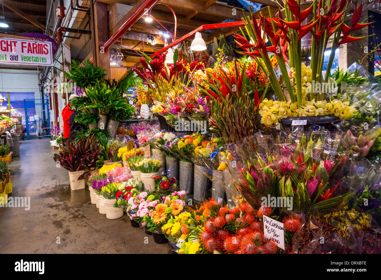 Blumenmarkt in Granville Island Stockfoto