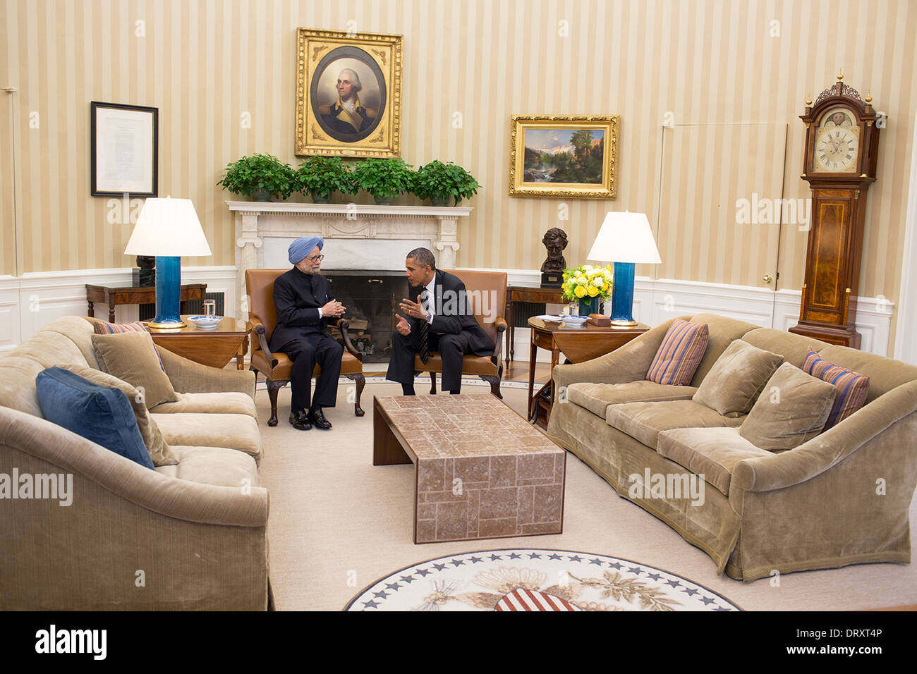 US Präsident Barack Obama hält ein bilaterales Treffen mit Premierminister Manmohan Singh von Indien im Oval Office des weißen Hauses 27. September 2013 in Washington, DC. Stockfoto