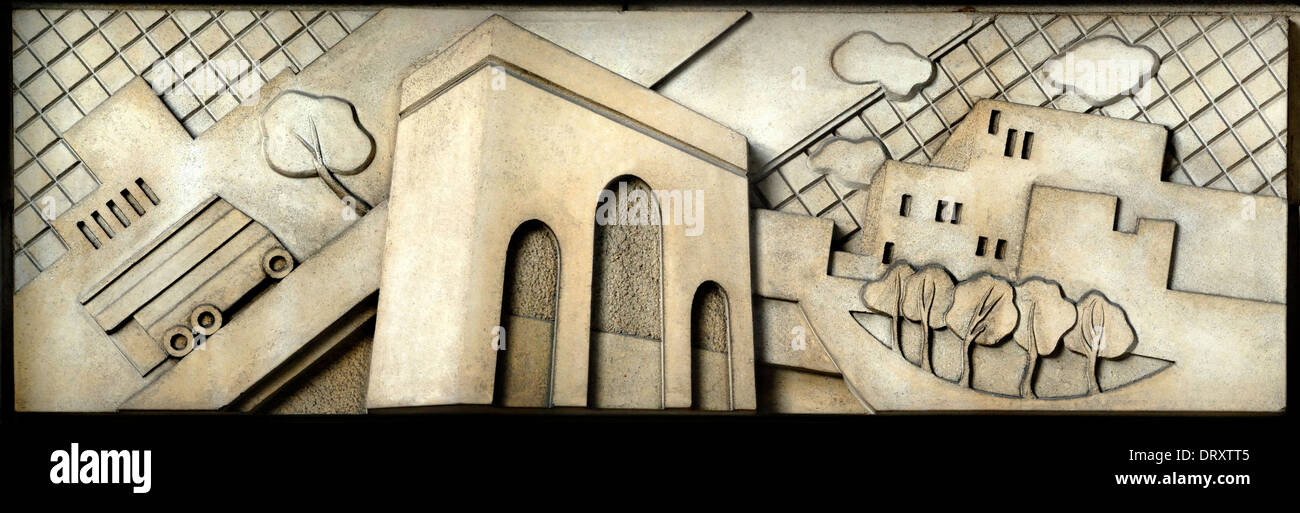 London, England, Vereinigtes Königreich. Art-Deco-Detail über der Tür der Evelyn Gericht in Stourcliffe Street, W1. Stilisierte Bild von Marble Arch Stockfoto