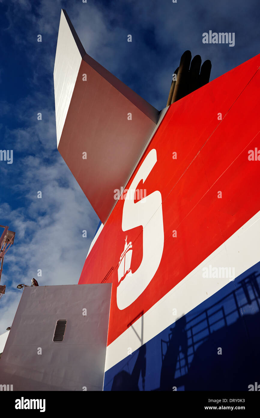 Stenaline Fähre Logo auf Fähre Rauch Stapel Stockfoto