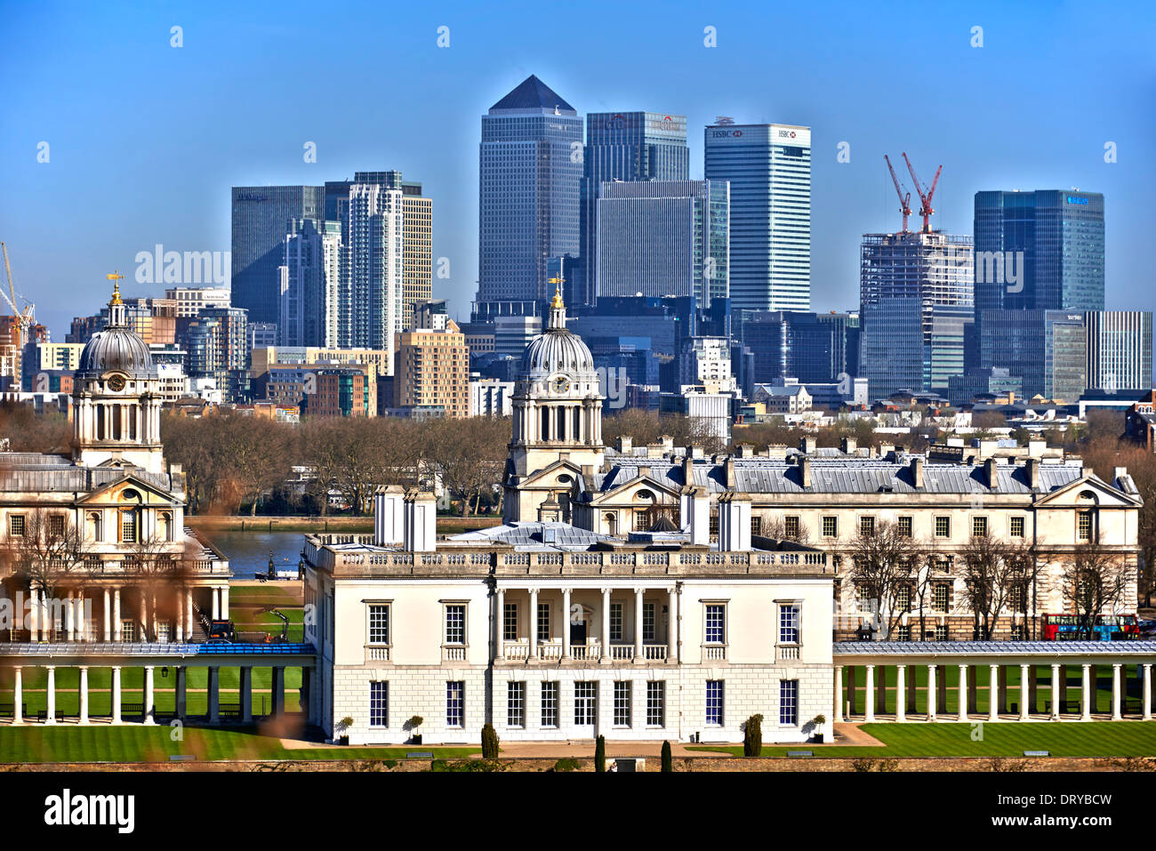 Greenwich ist bemerkenswert für seine maritime Geschichte und seinen Namen auf dem Nullmeridian (0° Längengrad) Stockfoto