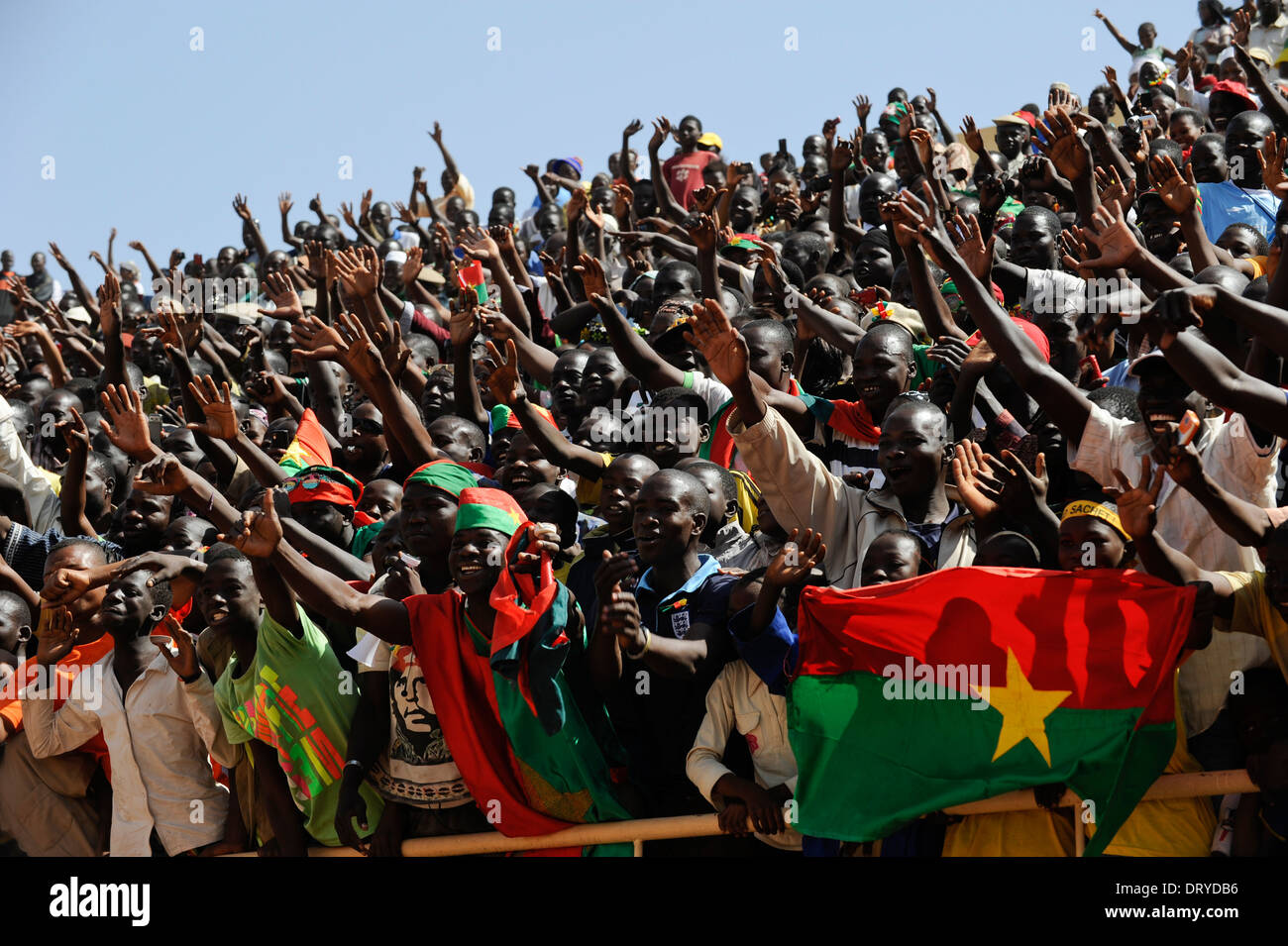 BURKINA FASO, Fußball-Fans während des Empfangs von die Fußball-Nationalmannschaft von Burkina Faso als 2. platzierte Sieger des Afrika-Cups Stockfoto