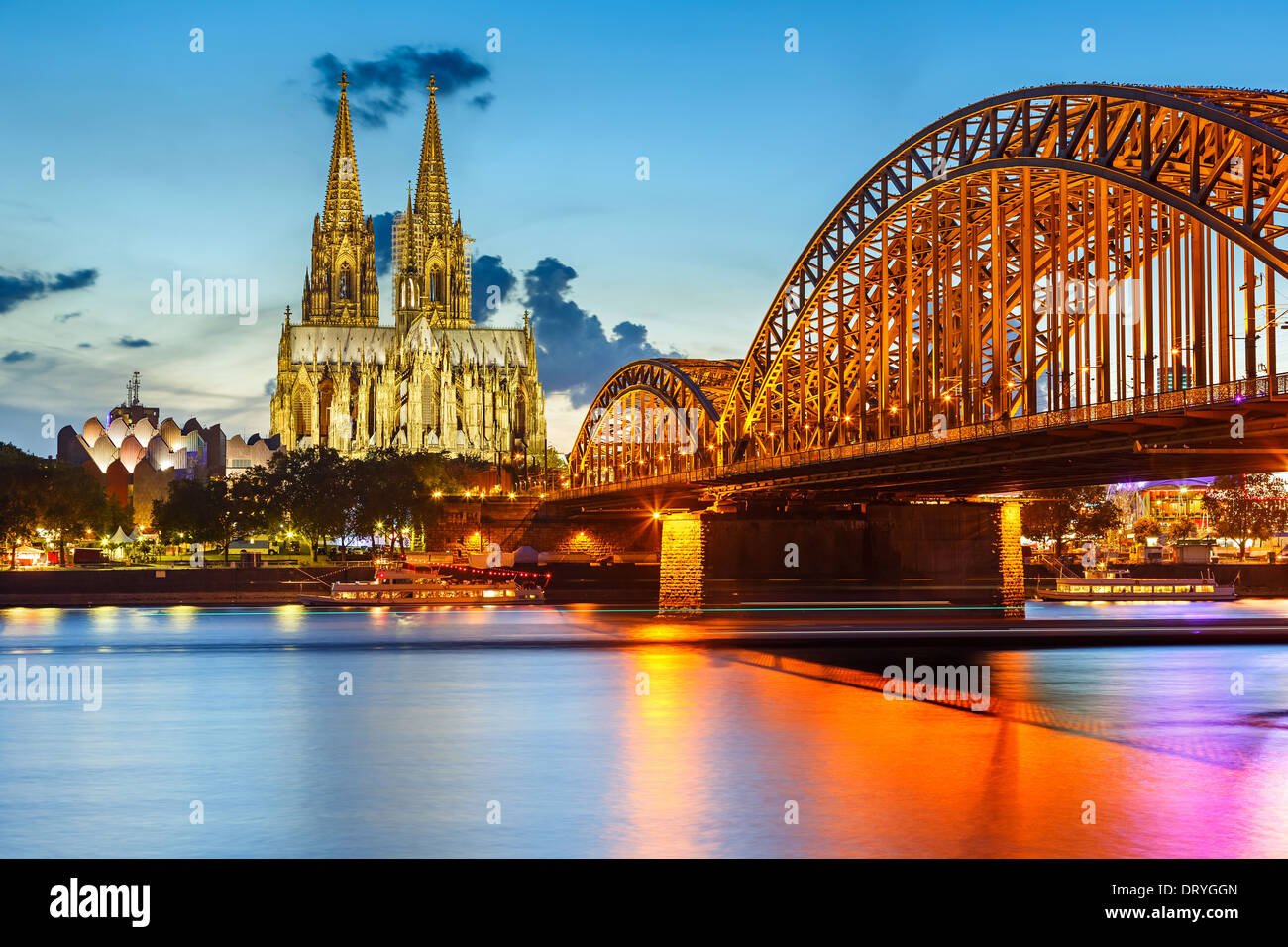 Kölner Dom und Hohenzollernbrücke, Deutschland Stockfoto