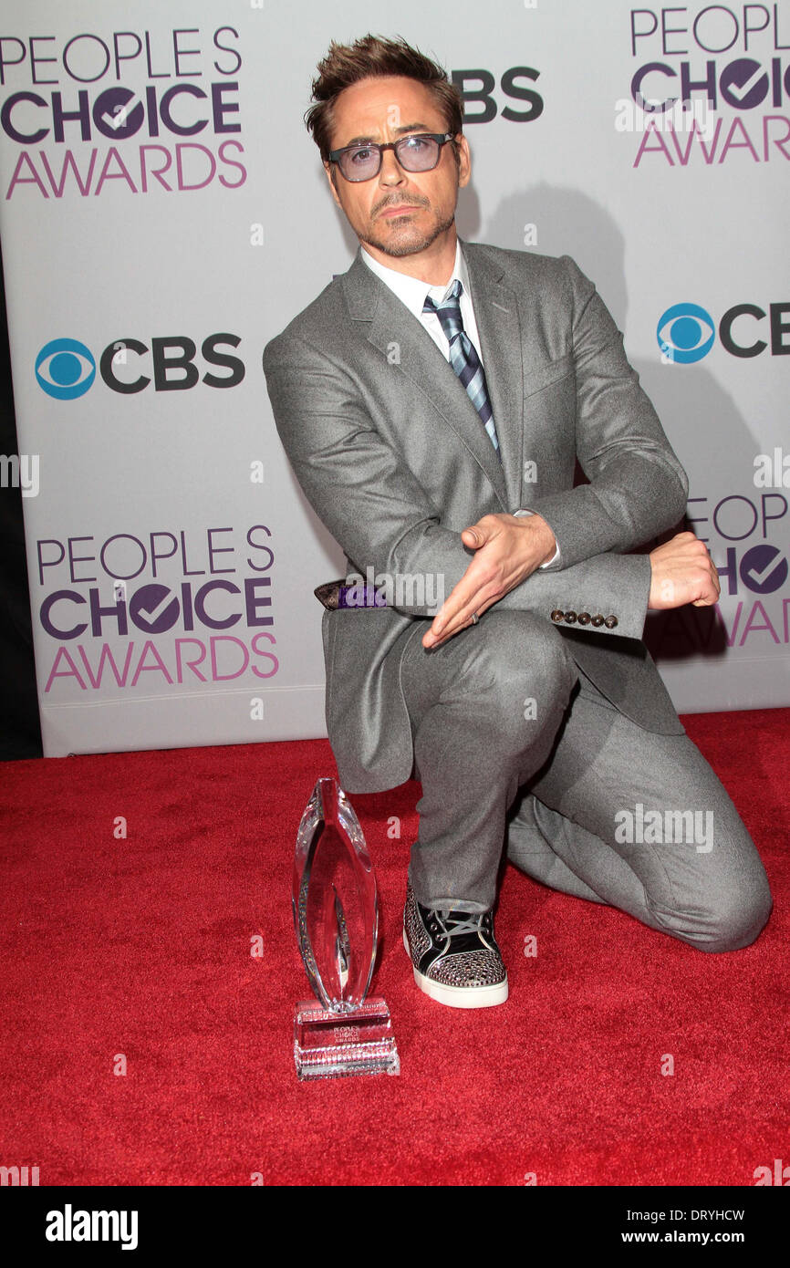 Robert Downey Jr. bei den 2013 People Choice Awards, Presseraum, Nokia Theatre, Los Angeles, CA 09.01.13 Stockfoto