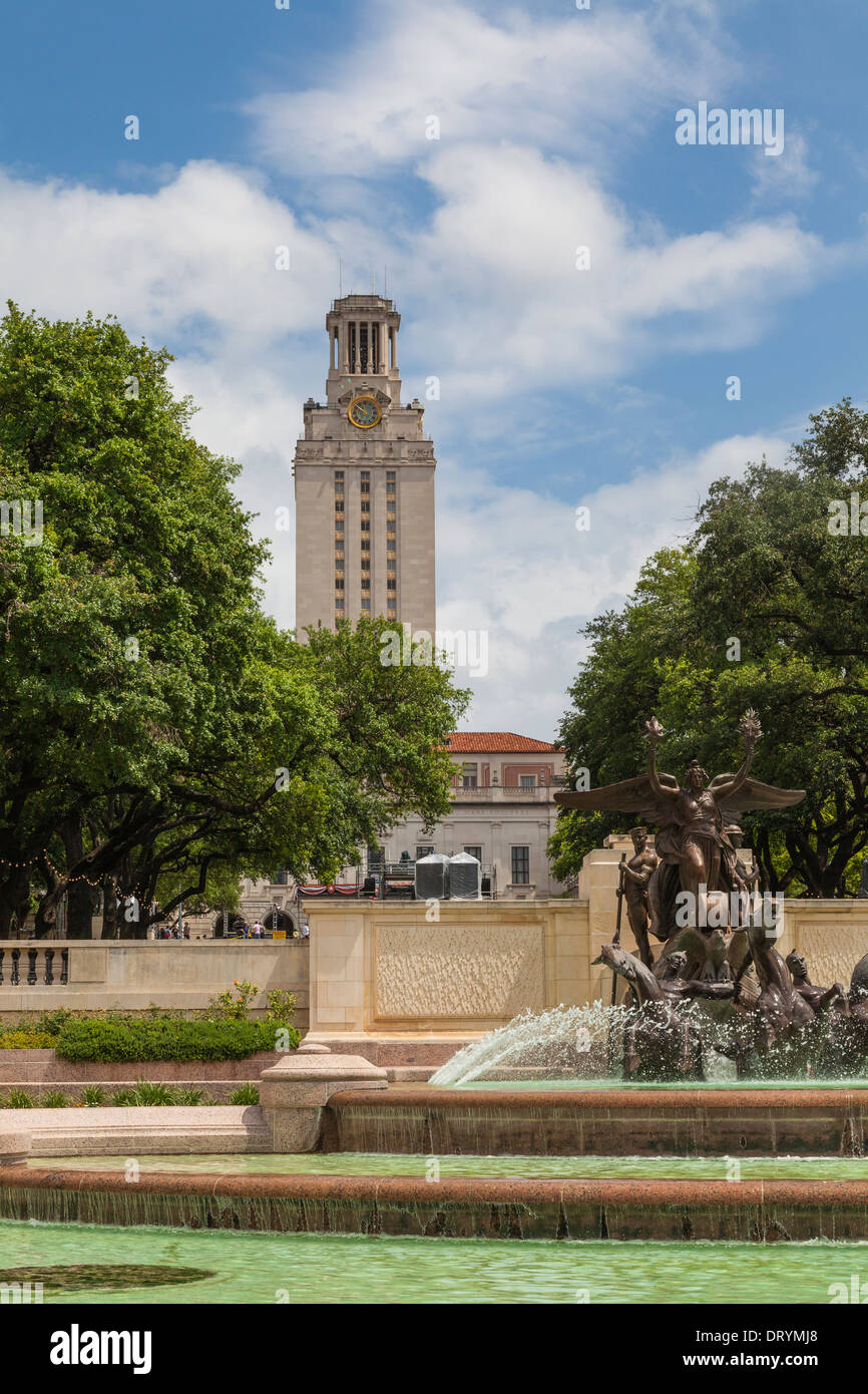 Turm auf dem College-Campus der University of Texas in Austin, Texas. Stockfoto