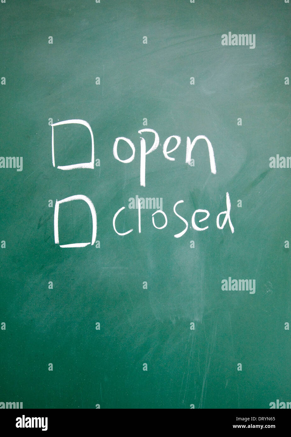 offene und geschlossene Auswahl an Tafel Stockfoto