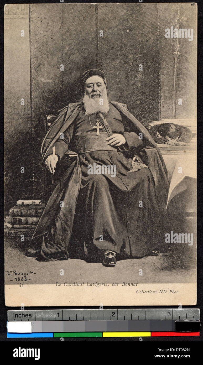 Eine Fotografie von Kardinal Lavigerie in Tunesien, aufgenommen zwischen 1900 und 1910, die seine Rolle als religiöser Führer während des frühen 20. Jahrhunderts in Nordafrika zeigt. Stockfoto