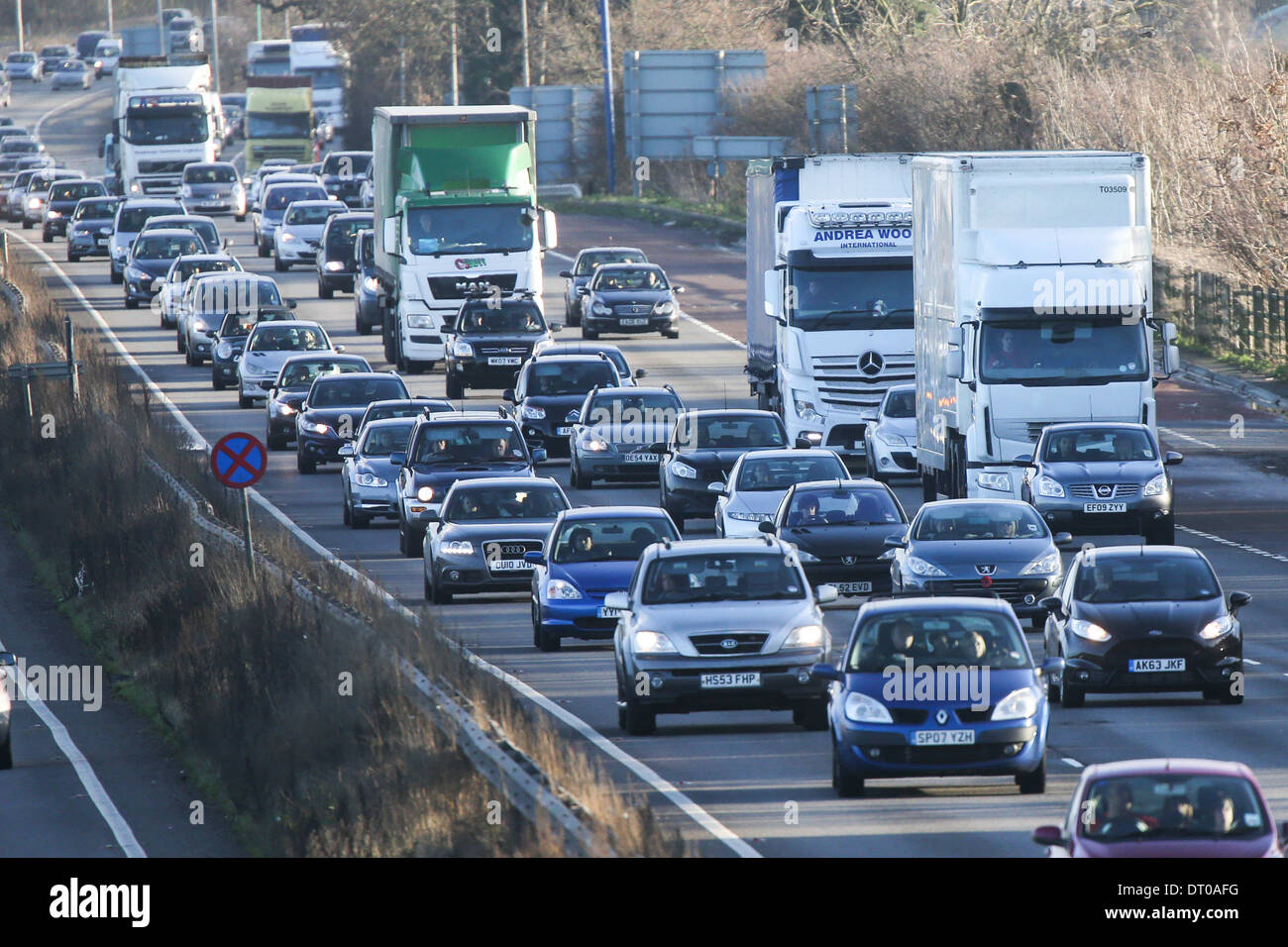 SCHWERLASTVERKEHR AUF DER A14 IN CAMBRIDGESHIRE Stockfoto