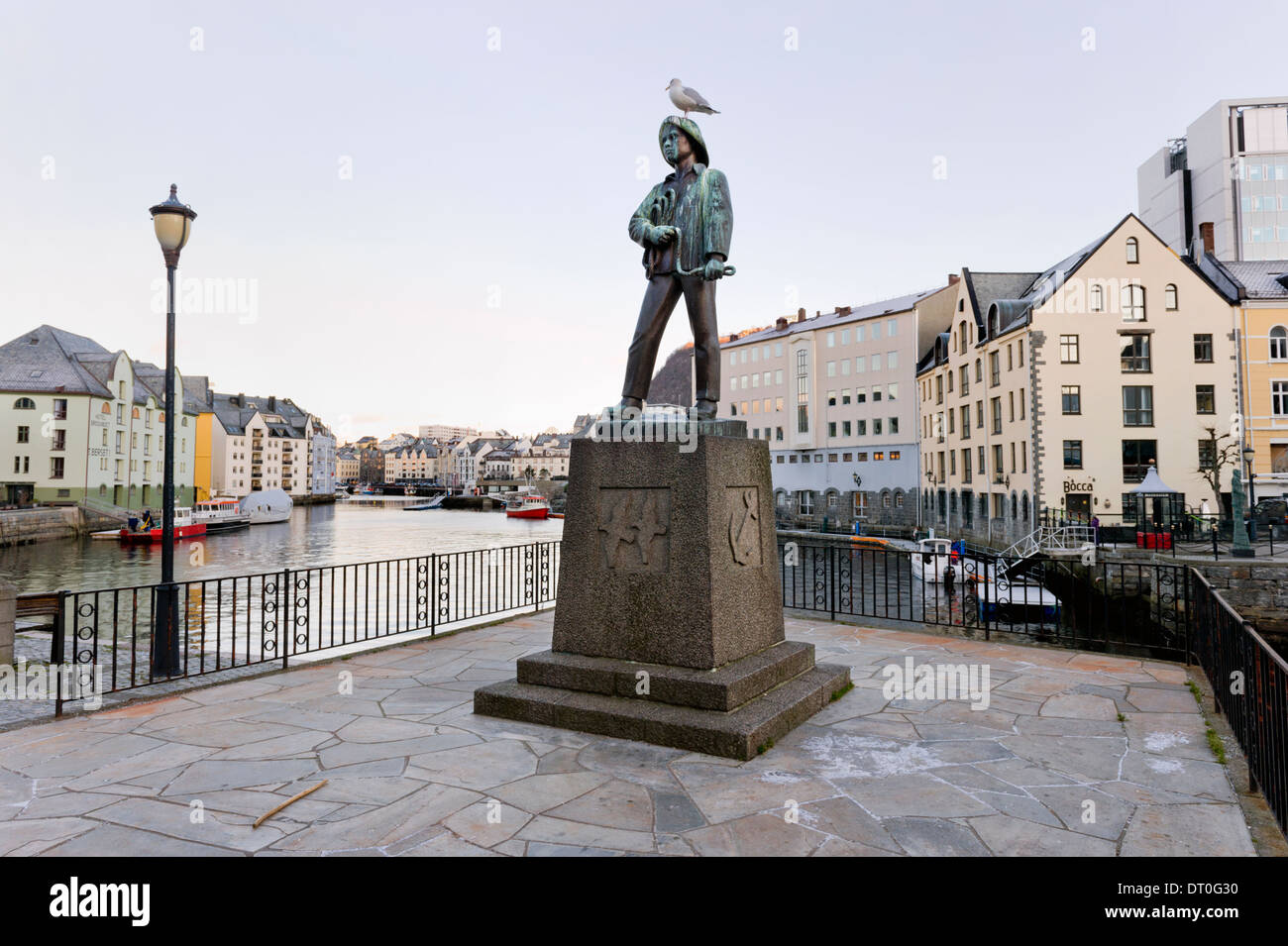 Denkmal für die Fischwirtschaft, Stadt Ålesund, Norwegen, berühmt für Jugendstil-Architektur Stockfoto