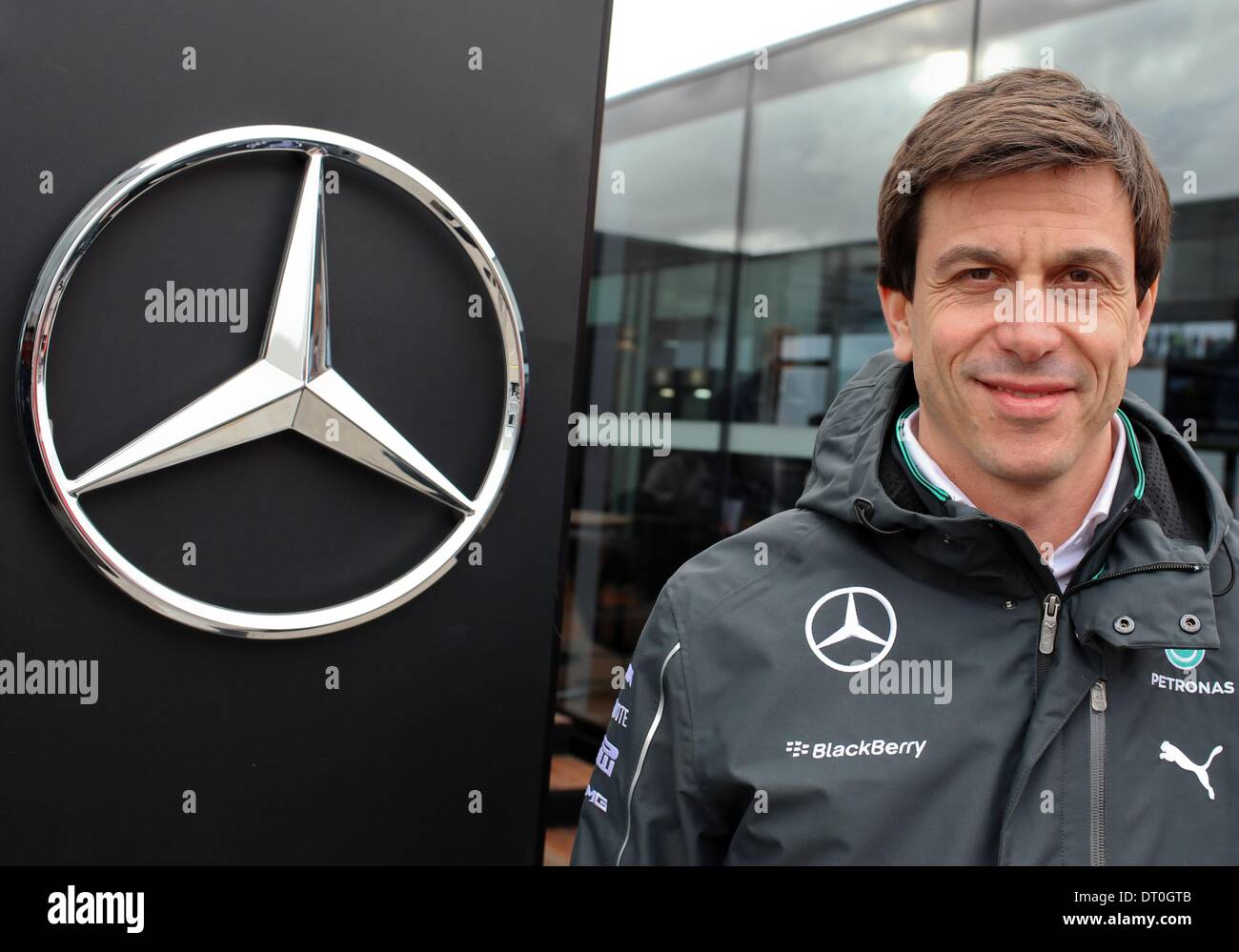Jerez De La Frontera, Südspanien. 28. Januar 2014. Der geschäftsführende Direktor des Mercedes AMG, österreichische Christian "Toto" Wolff, während des Trainings für die kommende Formel-1-Saison auf der Rennstrecke von Jerez in Jerez De La Frontera, Südspanien, 28. Januar 2014 gesehen. Foto: Jens Büttner/Dpa/Alamy Live News Stockfoto
