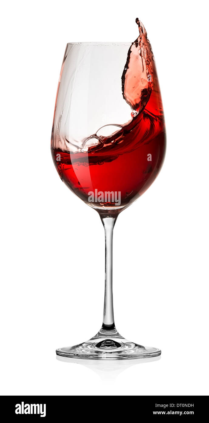 Rotweinglas bewegen über einen weißen Hintergrund Stockfoto