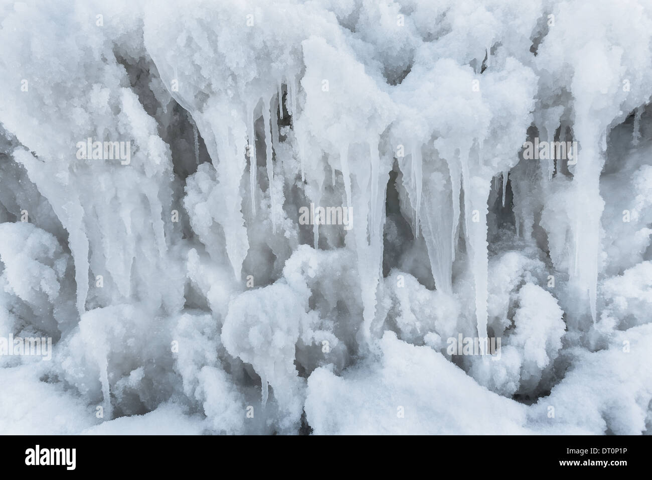 Eiszapfen Hintergrund Gewirr gefrorenen Muster Stockfoto