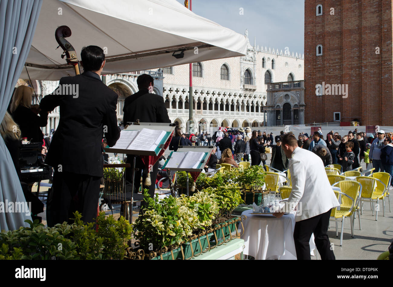 Musiker venedig Fotos und Bildmaterial in hoher Auflösung Alamy