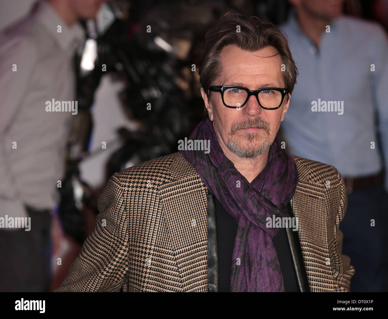 London, UK, 5. Februar 2014 Gary Oldman kommt in The World Premiere von Robocop am BFI IMAX-Kino in London Credit: MRP/Alamy Live News Stockfoto