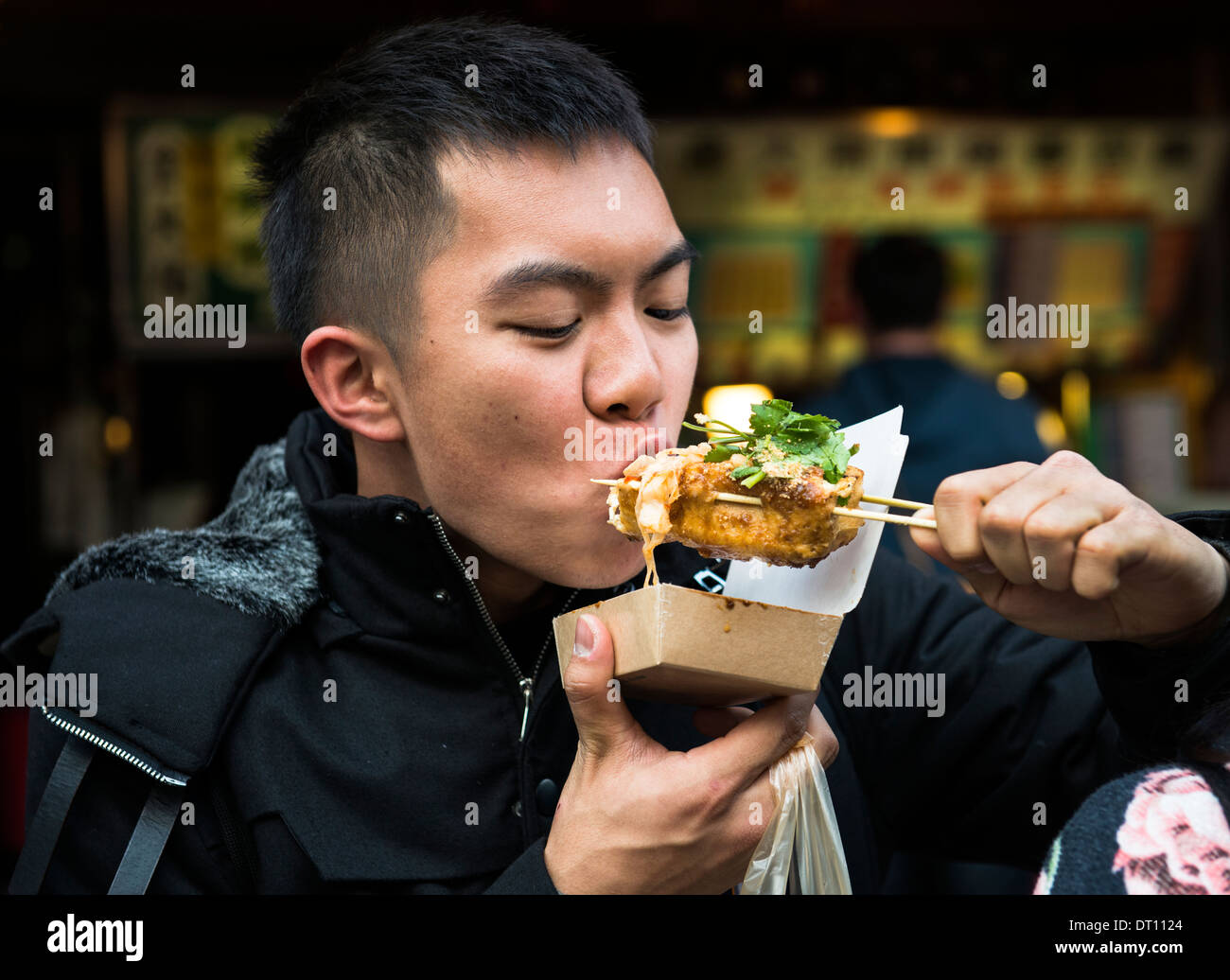 Stinky Tofu ist eine lokale street Food Favorit in Taiwan. Stockfoto