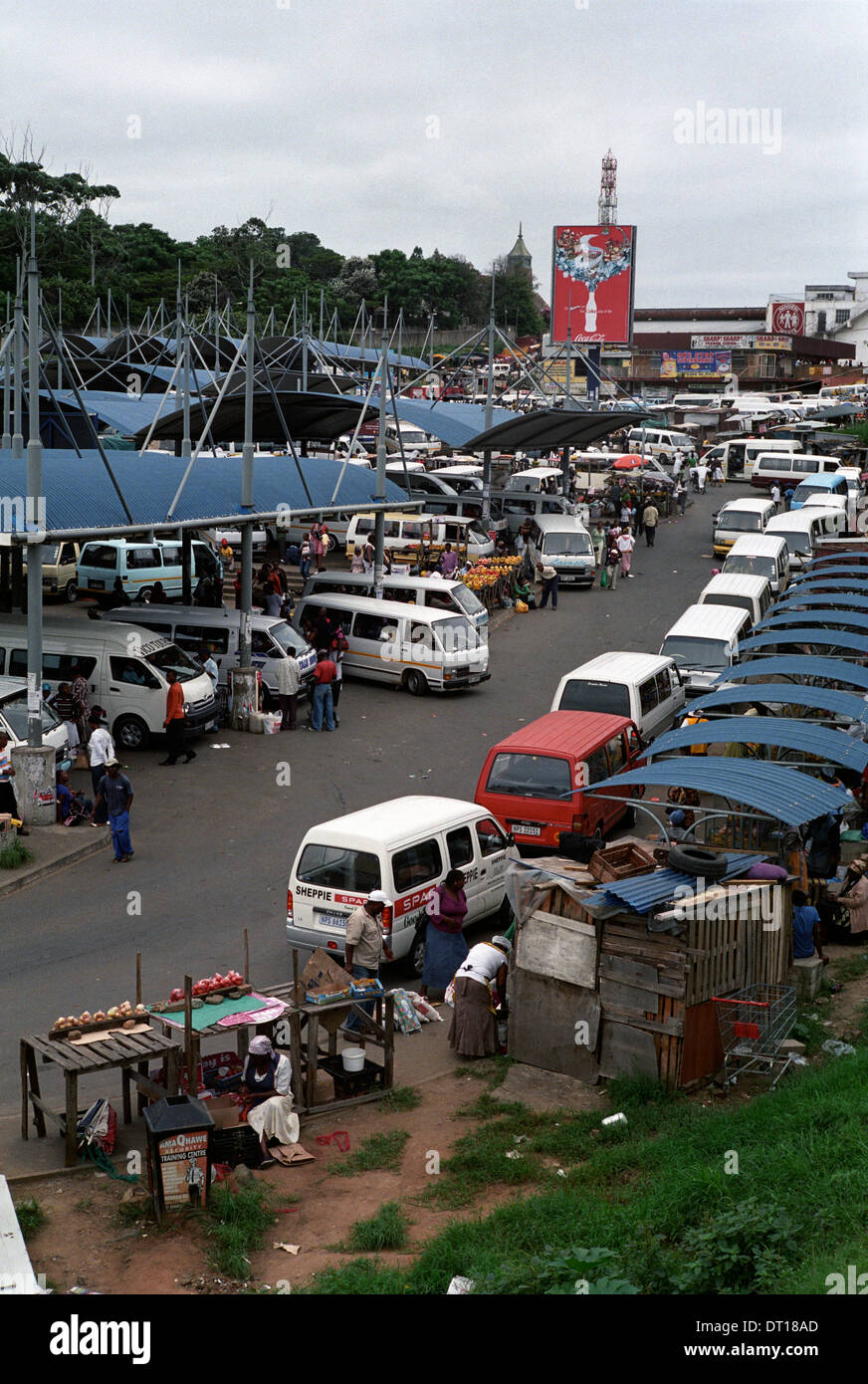 Port Shepstone Taxistand. Städtische und ländliche Entwicklung und Infrastruktur in der Ugi Region KwaZulu-Natal in Südafrika. März Stockfoto