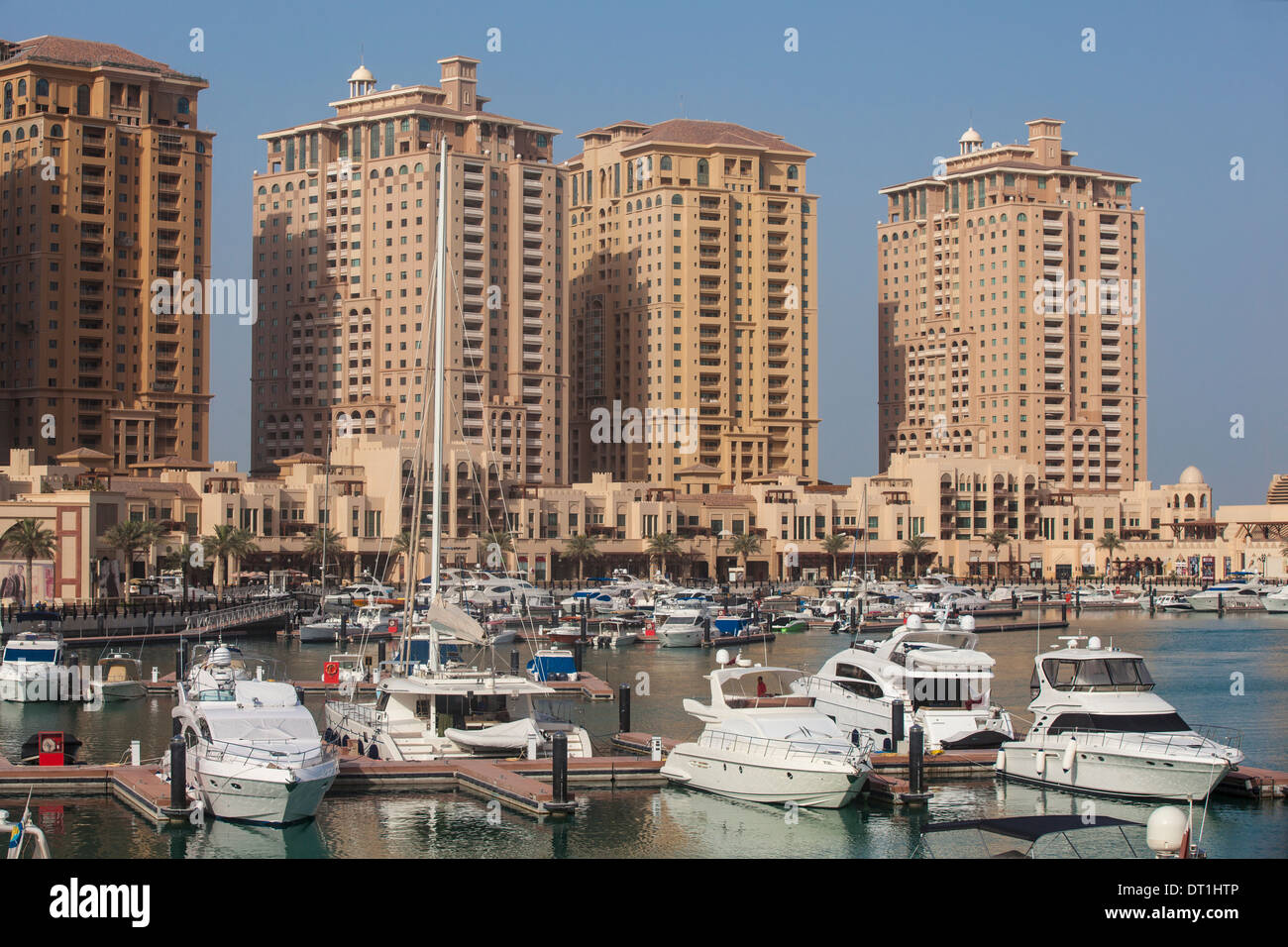Marina auf der Pearl Qatar, Doha, Katar, Middle East Stockfoto