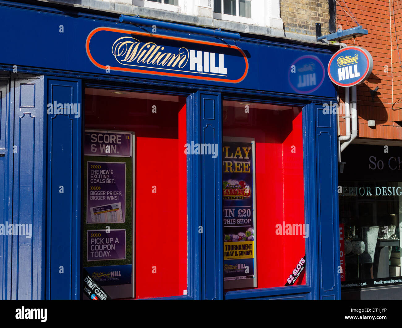 WINDSOR, UK 1. Februar 2014: die Außenseite eines William-Hill-Store im Laufe des Tages Stockfoto