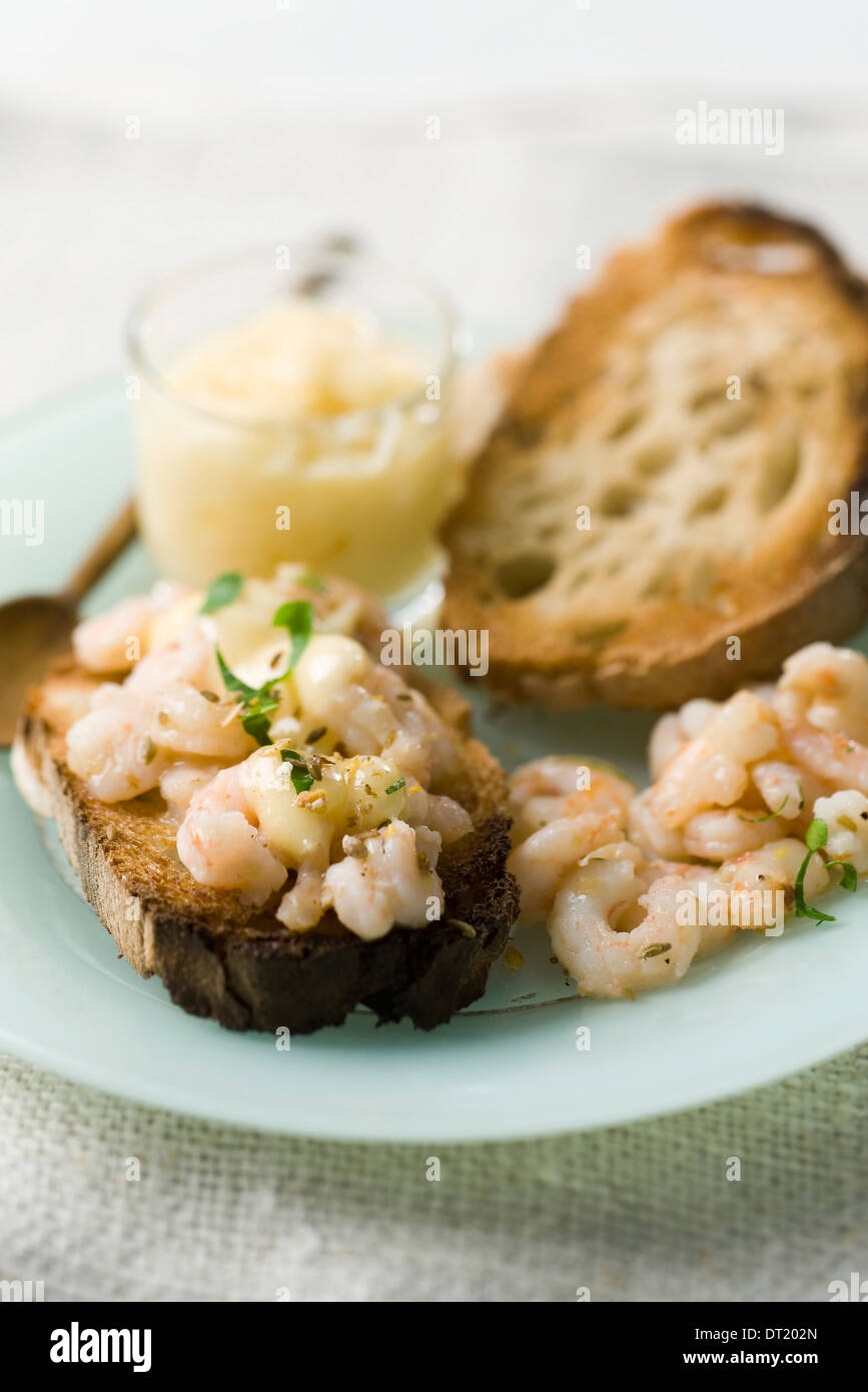 Garnelen-Toast mit Apfelwein Stockfoto