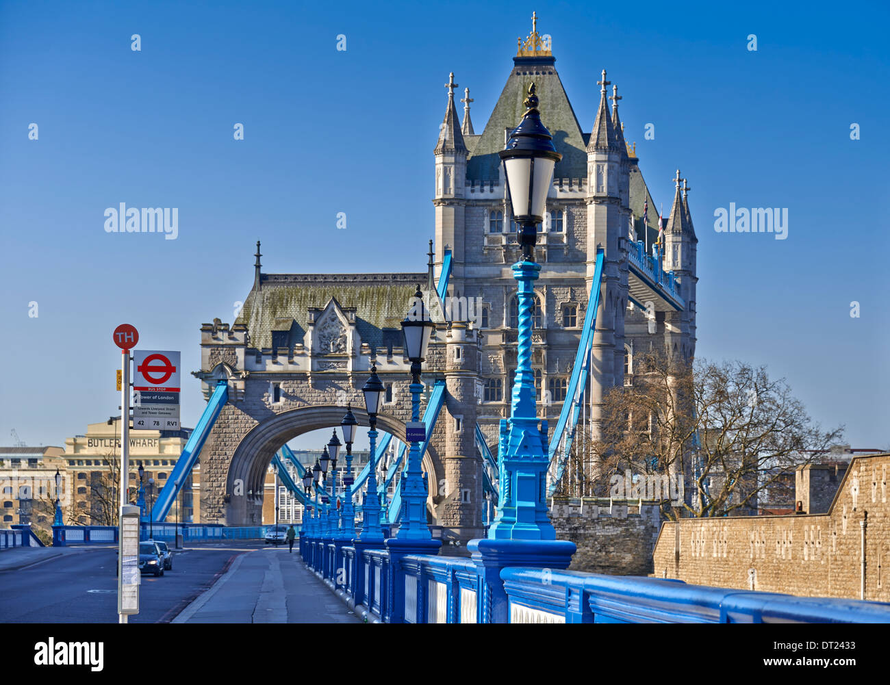 Tower Bridge (erbaut 1886 – 1894) ist eine kombinierte Bascule und Suspension Bridge in London über die Themse Stockfoto