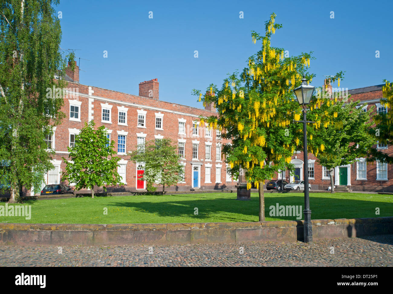 Georgianischen Häusern am Abbey Square, Chester, Cheshire, England, Vereinigtes Königreich Stockfoto