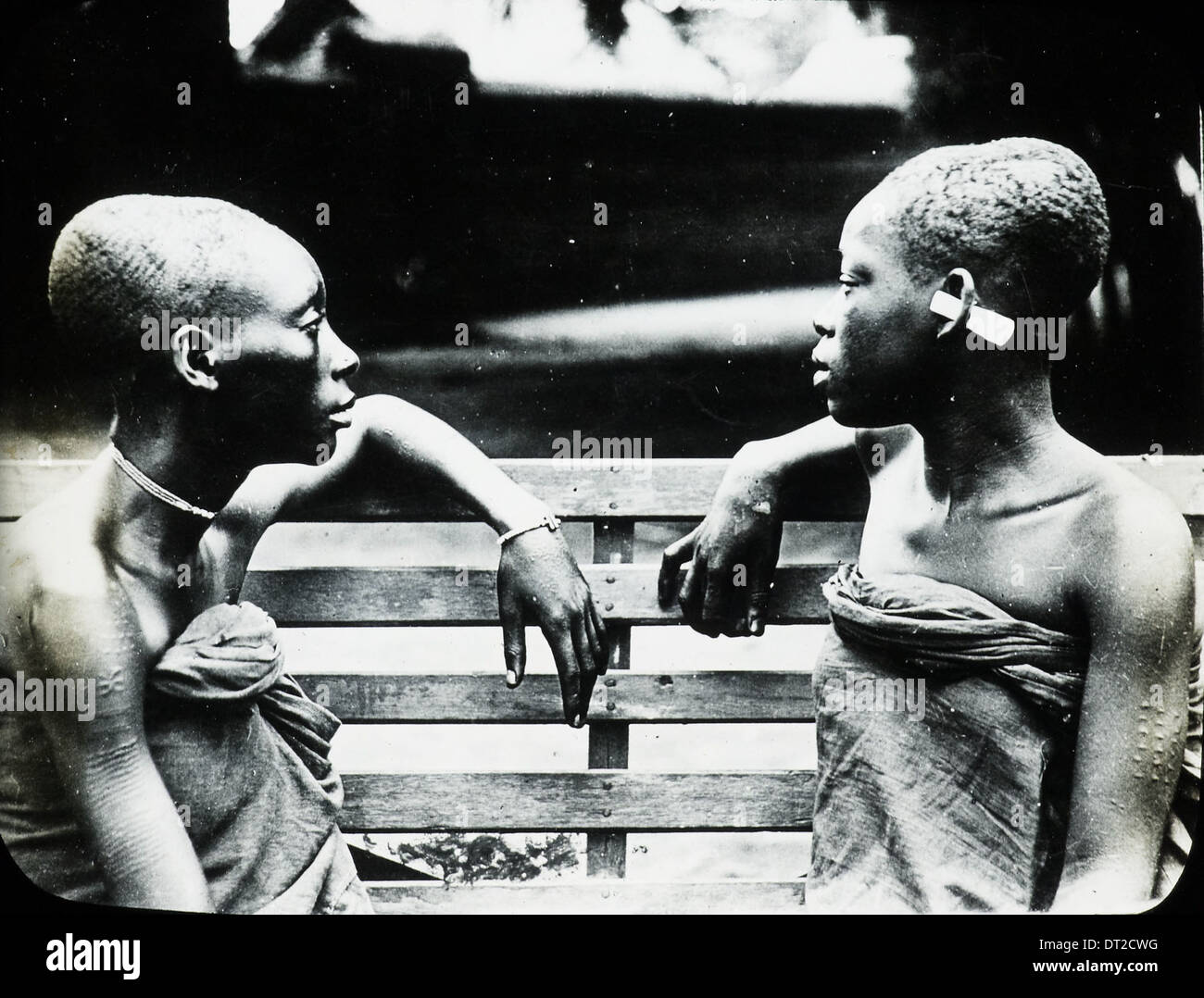 Lange Leitung Slave Girls, Kongo, ca. 1900-1915 (IMP-CSCNWW Stockfoto